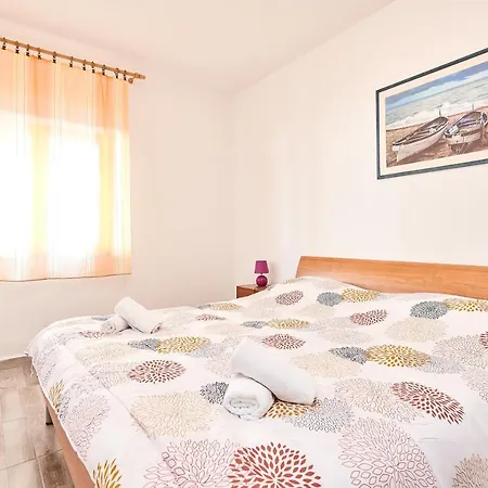 App Miranda Sun Apartament *