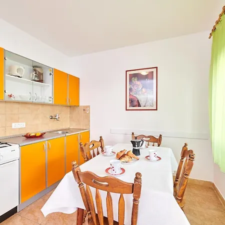 Apartment App Miranda Sun