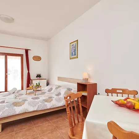 App Miranda Sun Apartment